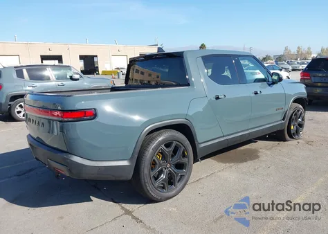 2025 Rivian R1T Ascend Tri Motor Max Pack/Premium Tri Motor Max Pack из США, поврежденный, VIN 7FCTGCAPXSN042441